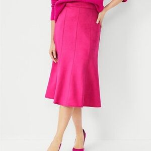 Ann Taylor Pink Faux Suede Seamed Flare Midi Skirt , SZ 10, NWT.